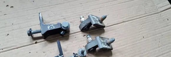 Rear door hinge set