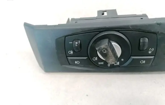 BMW 5 E60 E61 Light switch 6988555 33295101