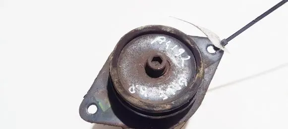 Volkswagen Golf III Engine mount bracket 1h0199262a