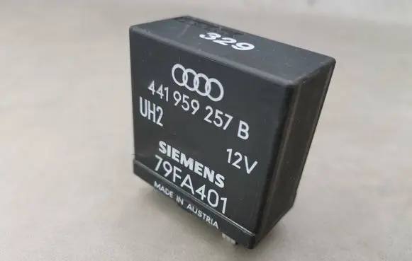 Audi A6 S6 C4 4A Window control relay 441959257B 79FA401