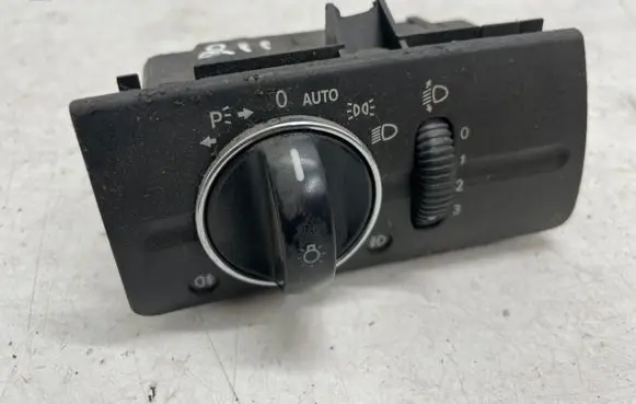 Mercedes-Benz E W211 Light switch 2115450304