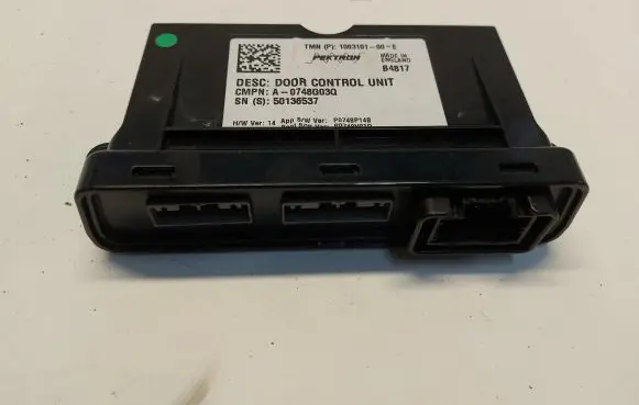 Tesla Model S Other control units/modules 1003101-00-e