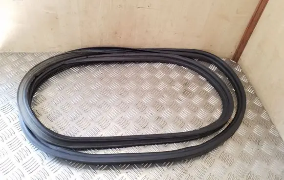 Opel Antara Loading door rubber seal (on body) 