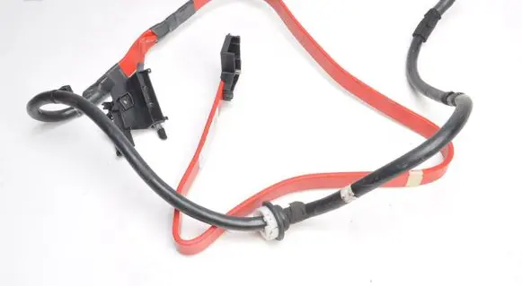 Positive cable (battery)