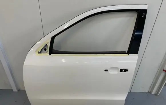 Dodge Durango III Front door