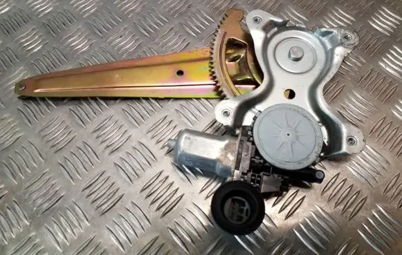 Toyota Land Cruiser (J120) Rear door window regulator with motor 0620401760 8571058010