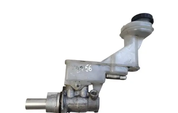 Nissan Qashqai Master brake cylinder