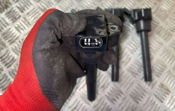 Hyundai i30 High voltage ignition coil 2730108200