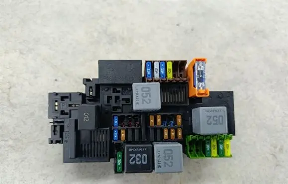 Mercedes-Benz C W205 Fuse box set A2229063202
