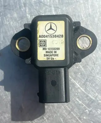 Mercedes-Benz S W220 Mass air flow meter A0041538428 12233209 5W06