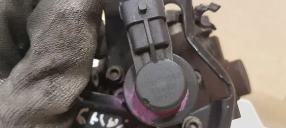 Peugeot 307 Fuel injection high pressure pump 0445010102 9683703780A 0928400607