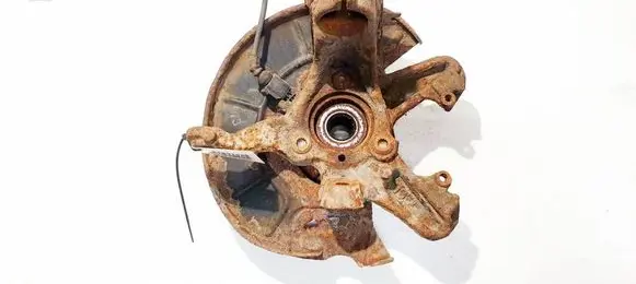 Skoda Octavia Mk2 (1Z) Front wheel hub 