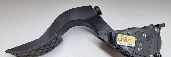 Audi A4 S4 B7 8E 8H Accelerator throttle pedal 8E1723523J