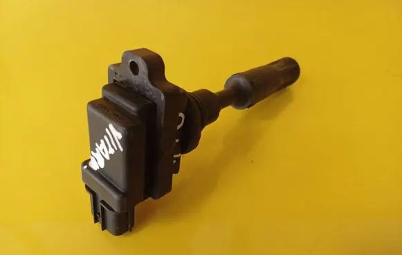 Suzuki Grand Vitara I High voltage ignition coil 3341077E2