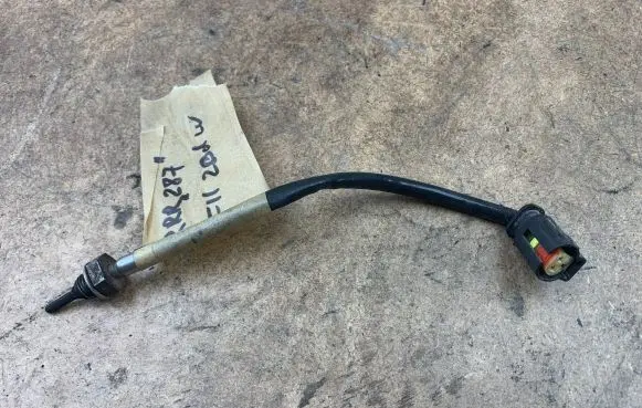 BMW 5 F10 F11 Exhaust gas temperature sensor 7807686 13627807686 13628576316