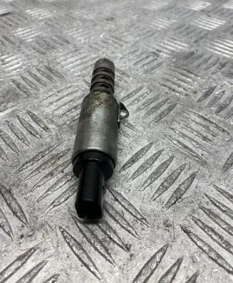 Audi A8 S8 D4 4H Camshaft vanos timing valve 06E109257J