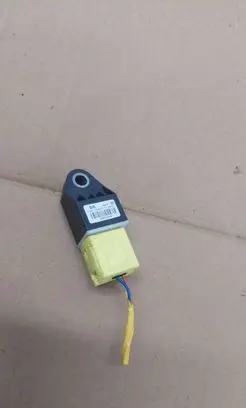 Hyundai i40 Airbag deployment crash/impact sensor 959200U000 SA8EH630