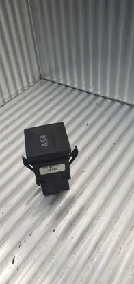 Traction control (ASR) switch
