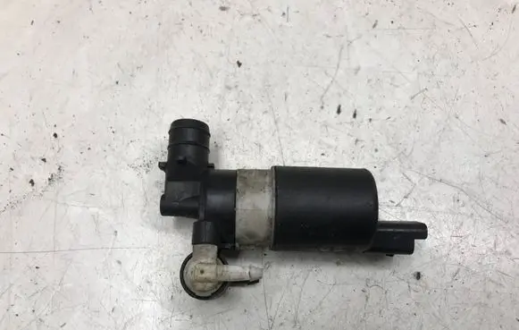 Citroen C4 I Windscreen/windshield washer pump 8200031805