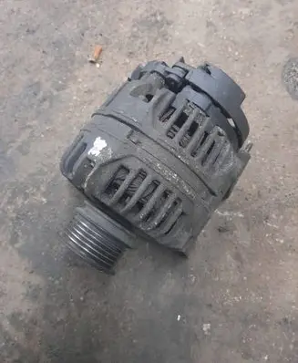 Volkswagen Golf IV Generator/alternator
