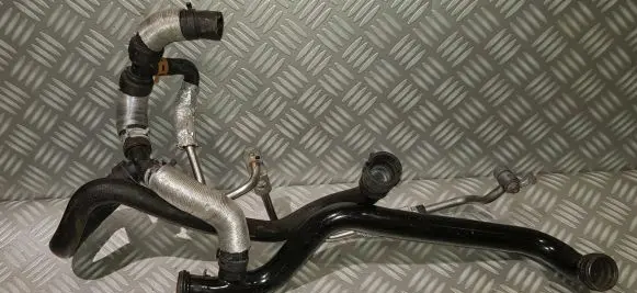 Land Rover Evoque I Engine coolant pipe/hose BJ32-8274-AA