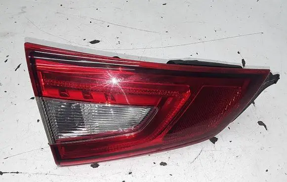 Nissan Qashqai Tailgate rear/tail lights 22618013