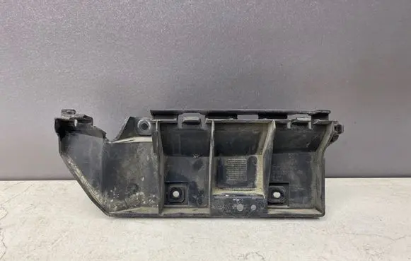 Volvo S40 Rear bumper mounting bracket 31265595