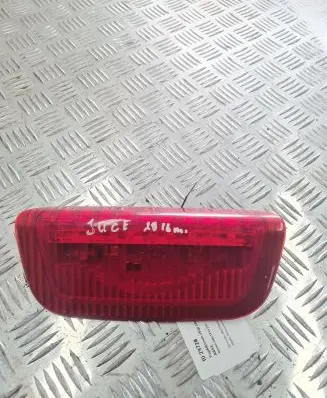 Nissan Juke I F15 Third/center stoplight