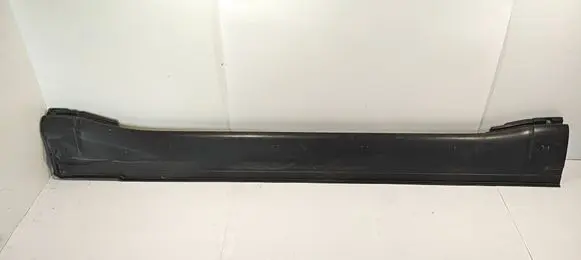 Mitsubishi Pajero Sill 7405A147