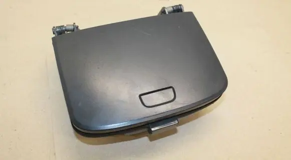 Chevrolet Captiva Glove box