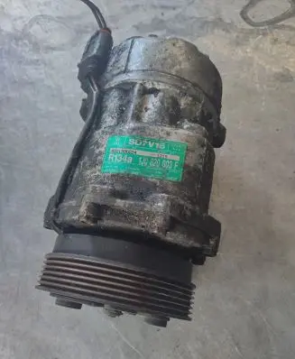 Volkswagen Golf IV Air conditioning (A/C) compressor (pump) 1J0820803F