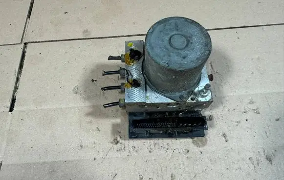 Peugeot 607 ABS Pump 9660470280 0265950326 87BSE61990338