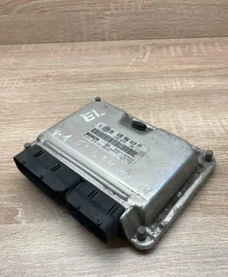 Volkswagen Golf IV Engine control unit/module ECU 038906019FF 0281010662 AB5