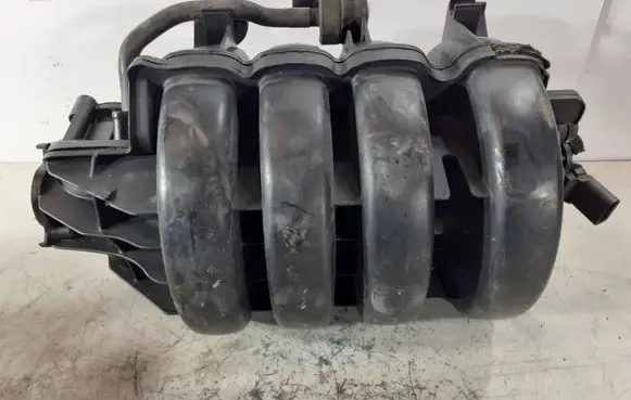 Volkswagen Golf V Intake manifold 03C129711F