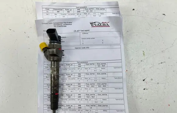 BMW 3 E90 E91 Fuel injector 7810702