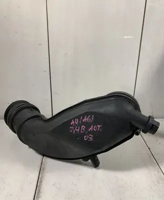 Audi A4 S4 B6 8E 8H Air intake duct part 078133356AC