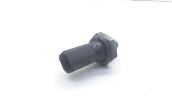 Audi A4 S4 B7 8E 8H Oil pressure sensor 038919081