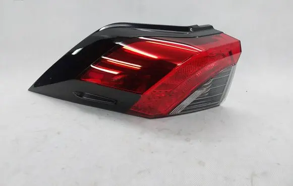 Toyota RAV 4 (XA50) Rear/tail lights 81560-42230