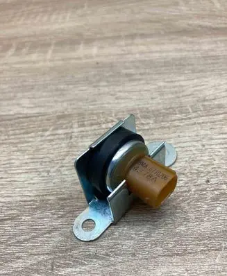 BMW 7 E65 E66 Acceleration sensor 6770206 4278A