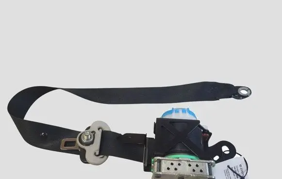 Mazda 6 Front seatbelt CB104103KN1 1052234 1052233
