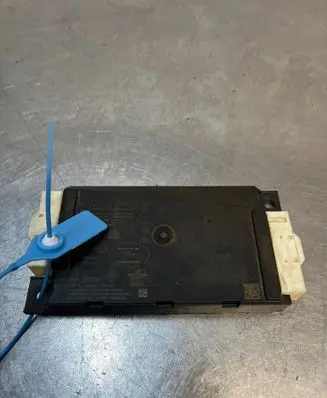 Mercedes-Benz A W176 Trunk lid opening control unit DOMERCEDESW177