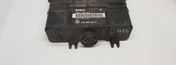 Volkswagen Golf IV Engine control unit/module 0261200764 032906026A
