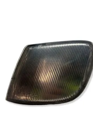 Volkswagen PASSAT B4 Front reflector 185102B