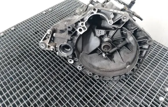 Fiat Grande Punto Manual 5 speed gearbox 55196336