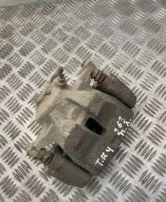 Toyota RAV 4 (XA30) Front brake caliper