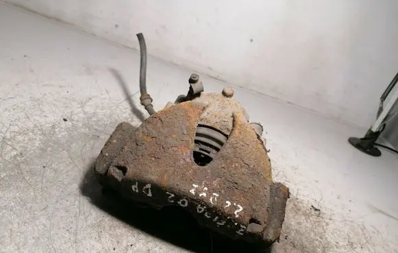 Front brake caliper