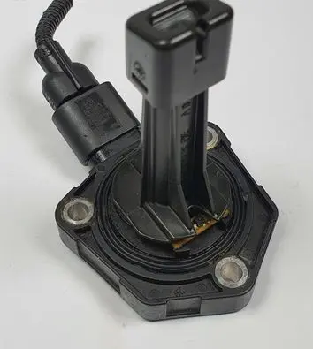 Volkswagen Polo V 6R Oil level sensor 03C907660M