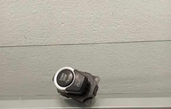 Engine start stop button switch