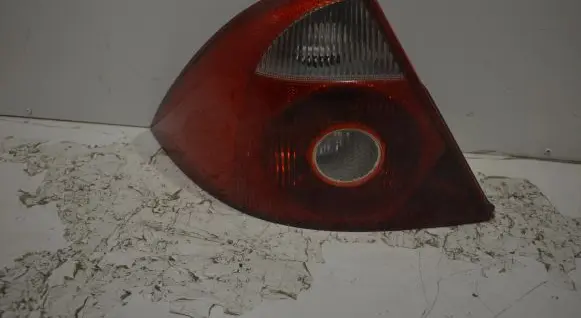 Ford Mondeo Mk III Rear/tail lights 1S7113405