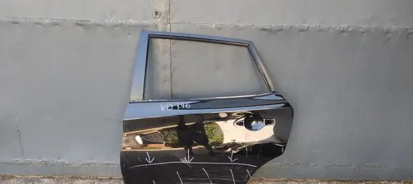 Nissan Pulsar Rear door